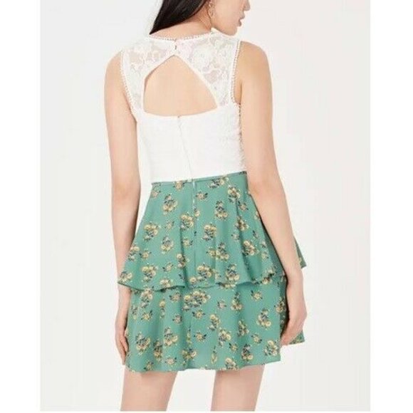 Teeze Me 15/16 Green Lace Fit Flare Dress NWT BS41 - Picture 2 of 4